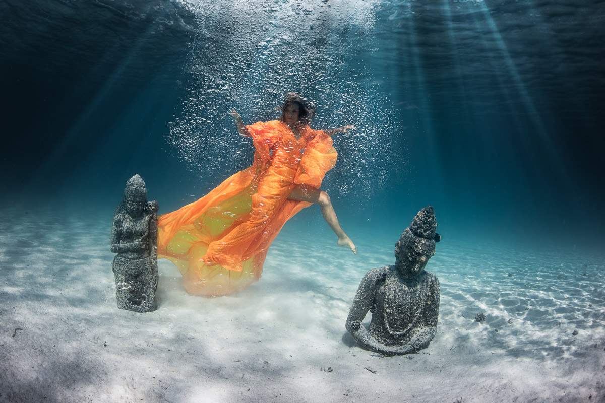 Bora Bora Photographer Stephan & Bonnie | 100% Positive reviews! | Bora Bora Aquatic Fashion Photo-Shoot